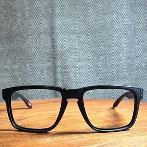 Used Oakley holbrook